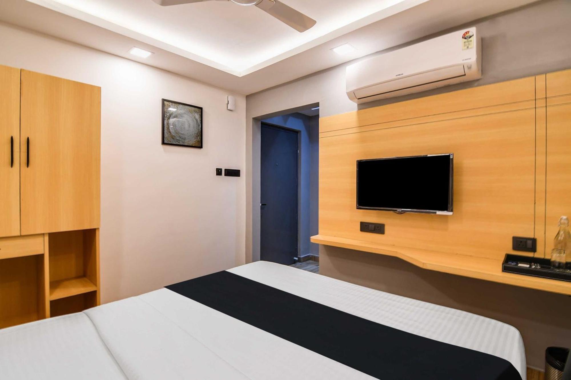 Super Townhouse Oak Sayhallo Ecstasy Μπουμπάνεσβαρ Εξωτερικό φωτογραφία