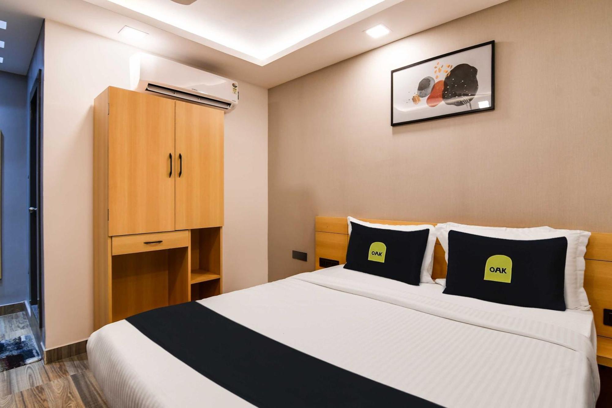 Super Townhouse Oak Sayhallo Ecstasy Μπουμπάνεσβαρ Εξωτερικό φωτογραφία