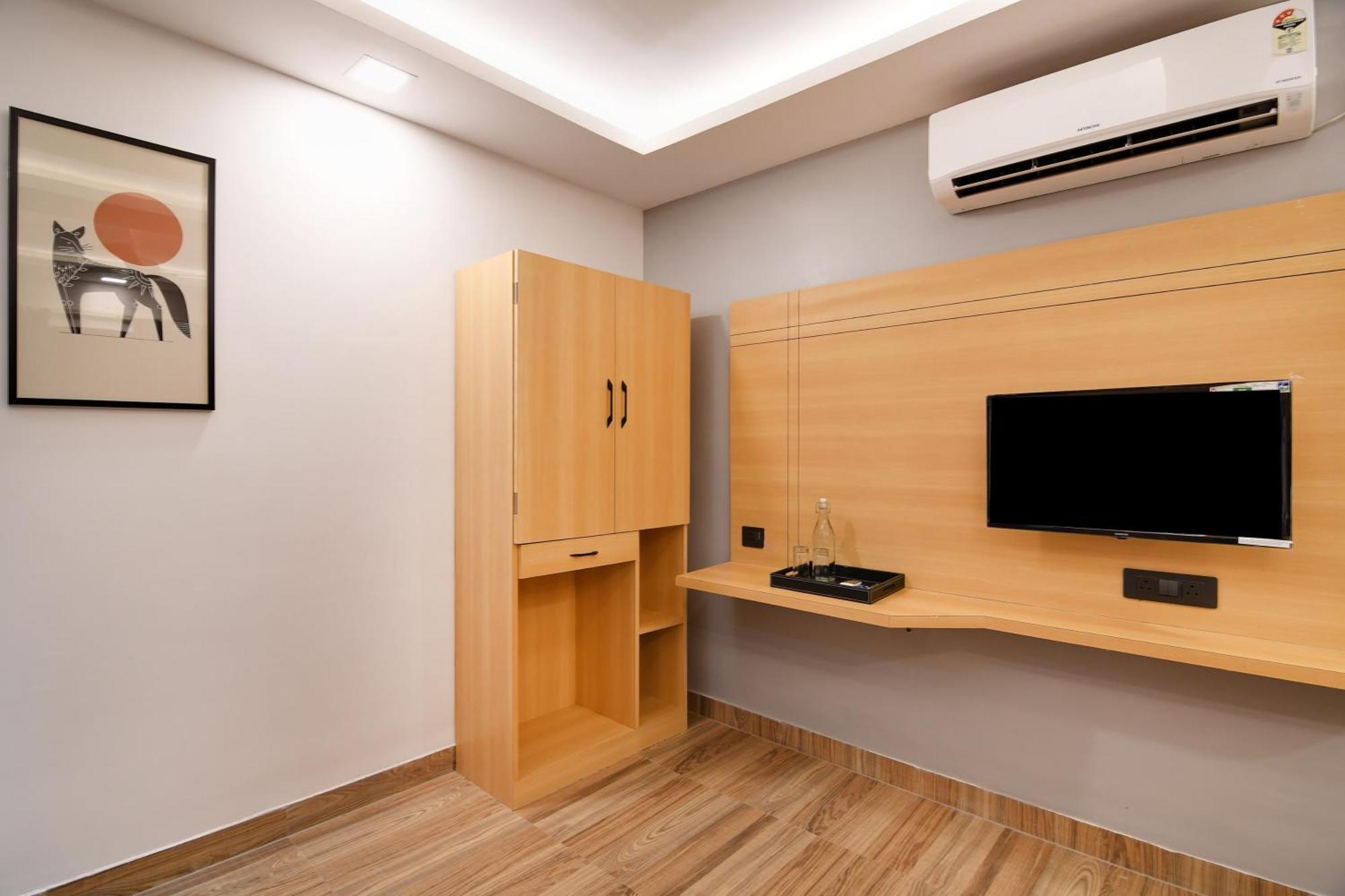 Super Townhouse Oak Sayhallo Ecstasy Μπουμπάνεσβαρ Εξωτερικό φωτογραφία