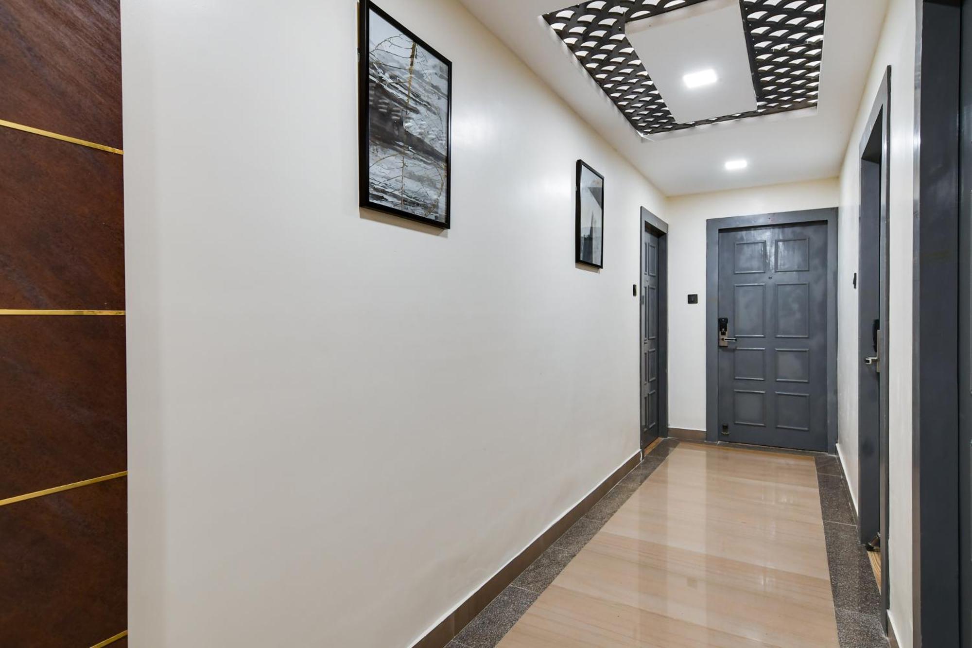 Super Townhouse Oak Sayhallo Ecstasy Μπουμπάνεσβαρ Εξωτερικό φωτογραφία