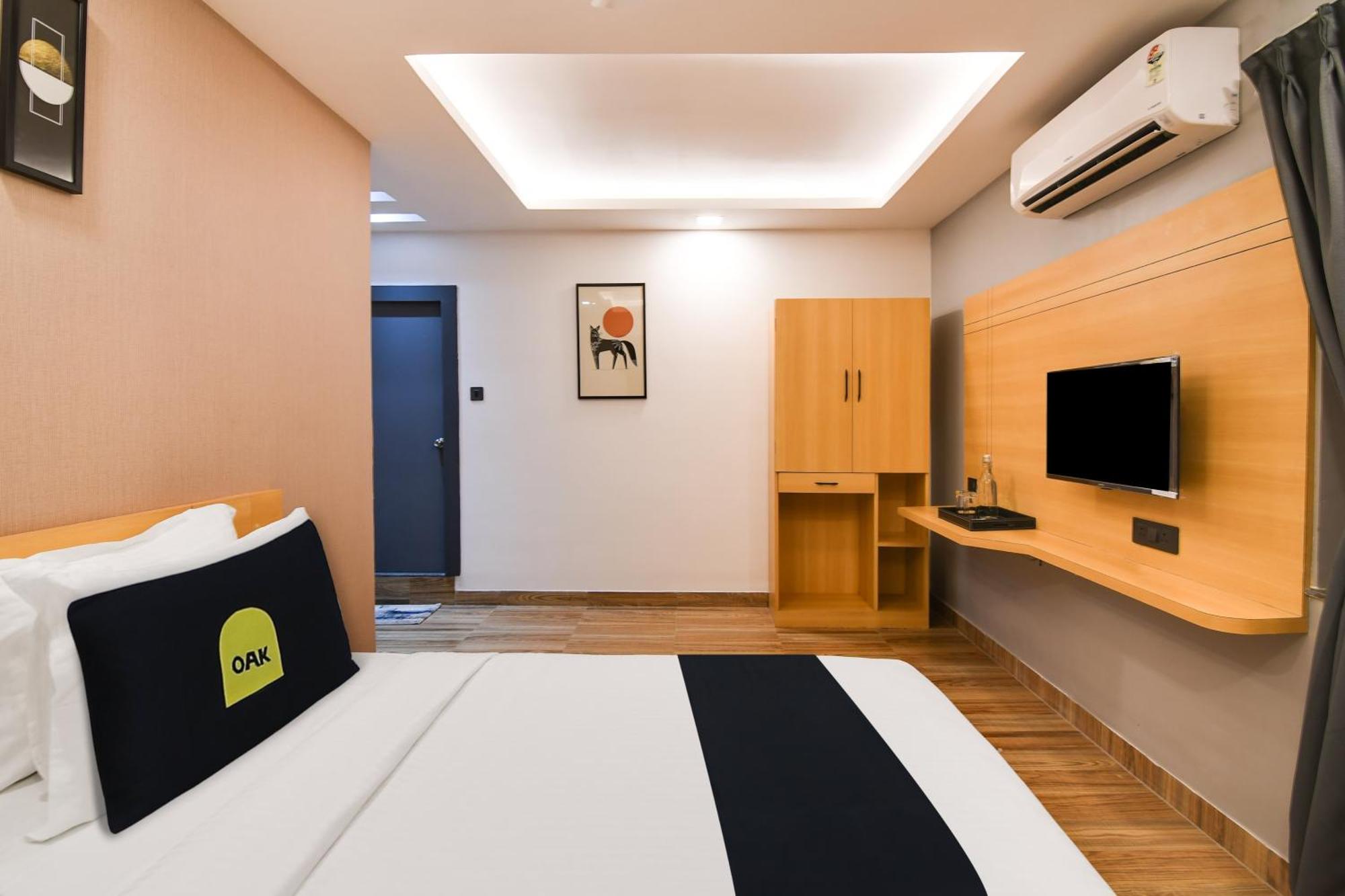 Super Townhouse Oak Sayhallo Ecstasy Μπουμπάνεσβαρ Εξωτερικό φωτογραφία