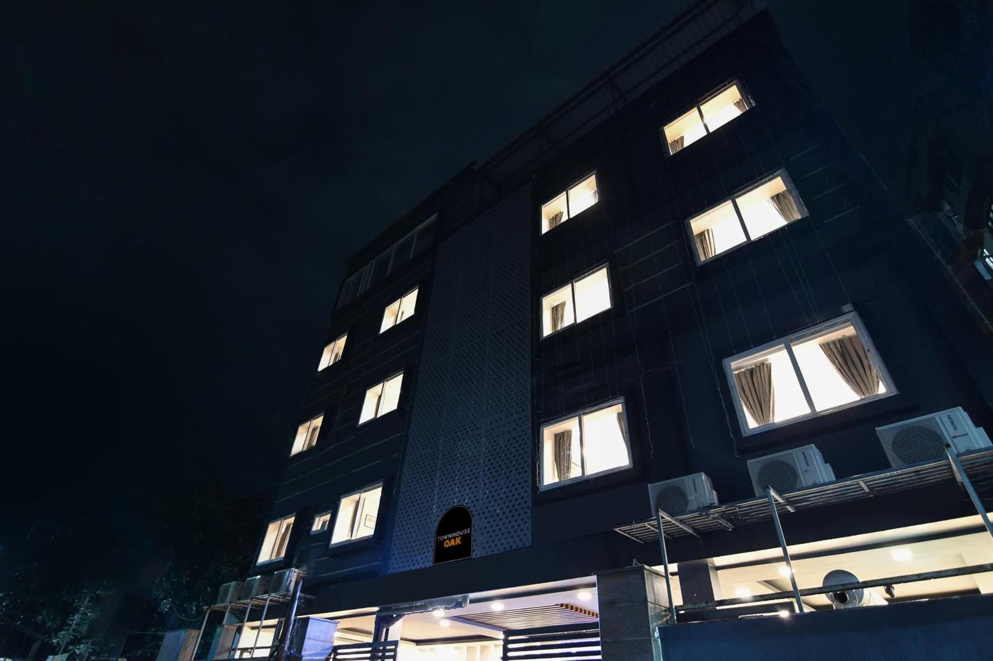Super Townhouse Oak Sayhallo Ecstasy Μπουμπάνεσβαρ Εξωτερικό φωτογραφία