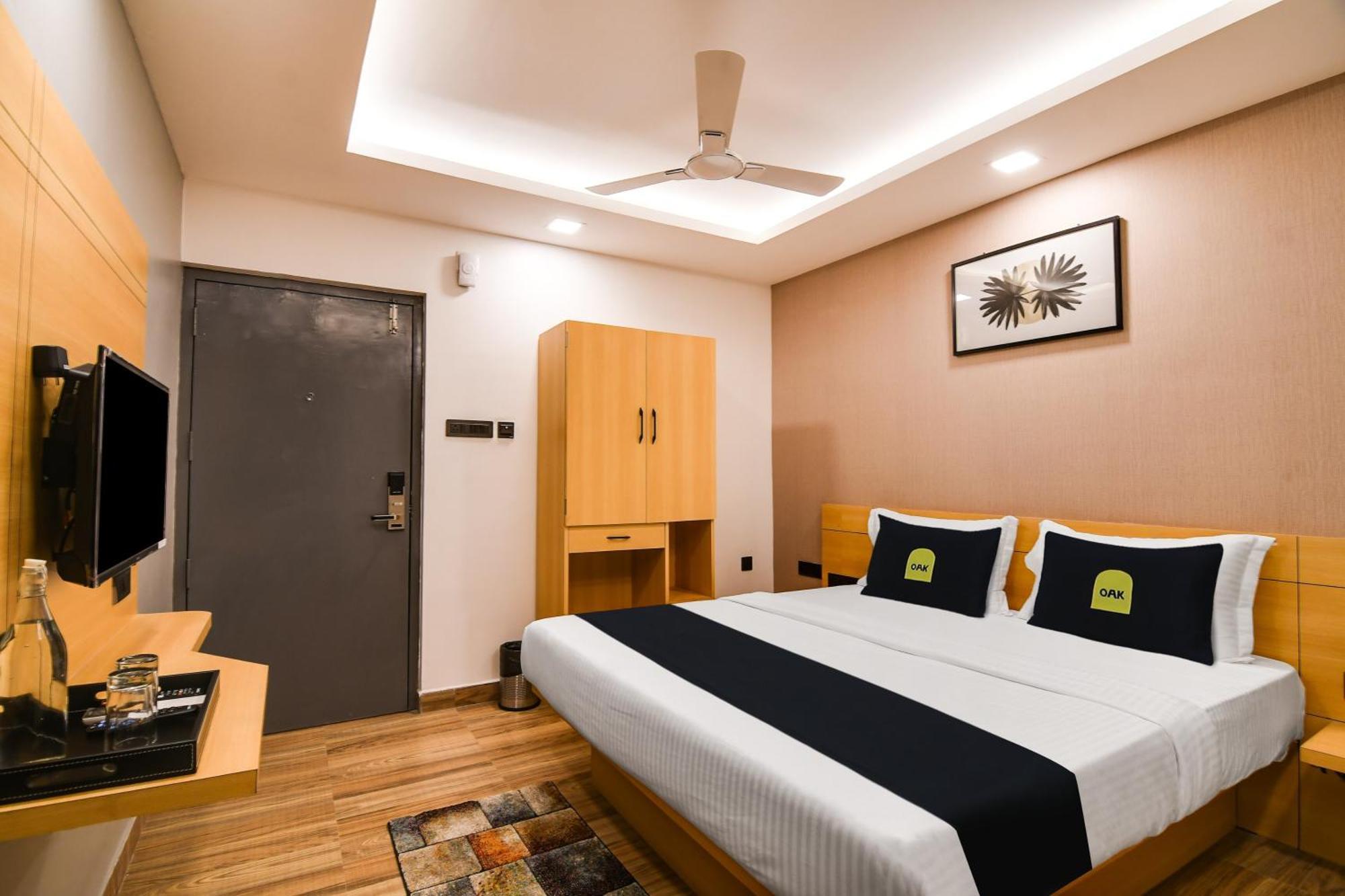 Super Townhouse Oak Sayhallo Ecstasy Μπουμπάνεσβαρ Εξωτερικό φωτογραφία