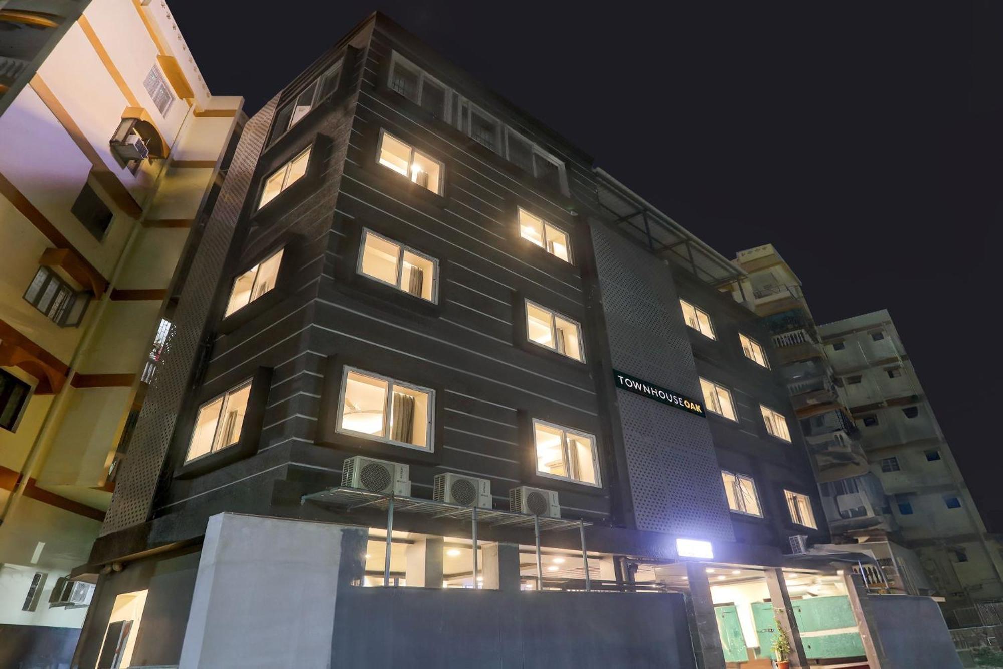 Super Townhouse Oak Sayhallo Ecstasy Μπουμπάνεσβαρ Εξωτερικό φωτογραφία